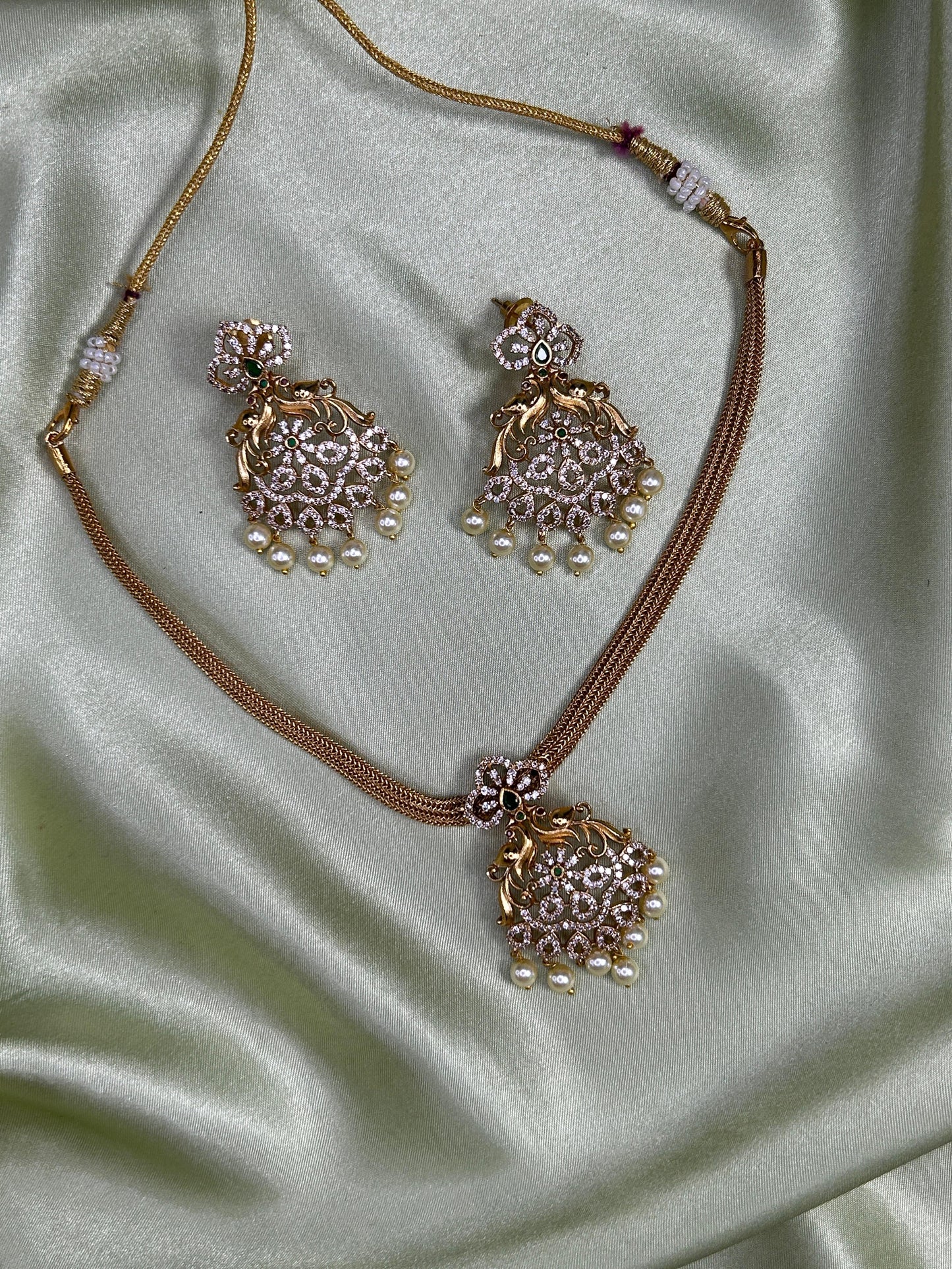 Traditional Gold Floral Necklace and Earrings Set