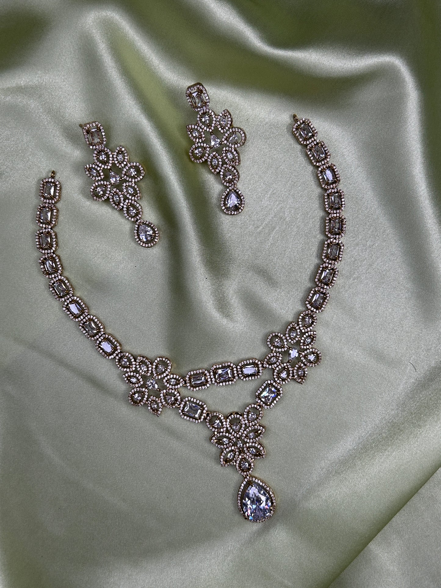 Victorian-style American Diamond (AD) and CZ necklace set