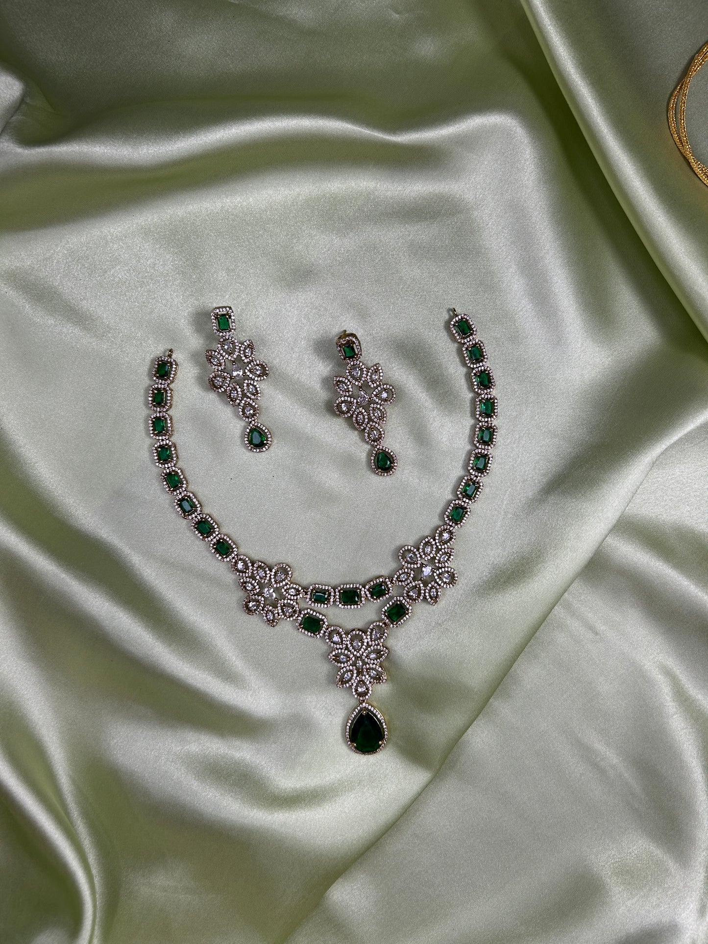 Victorian-style American Diamond (AD) and CZ necklace set