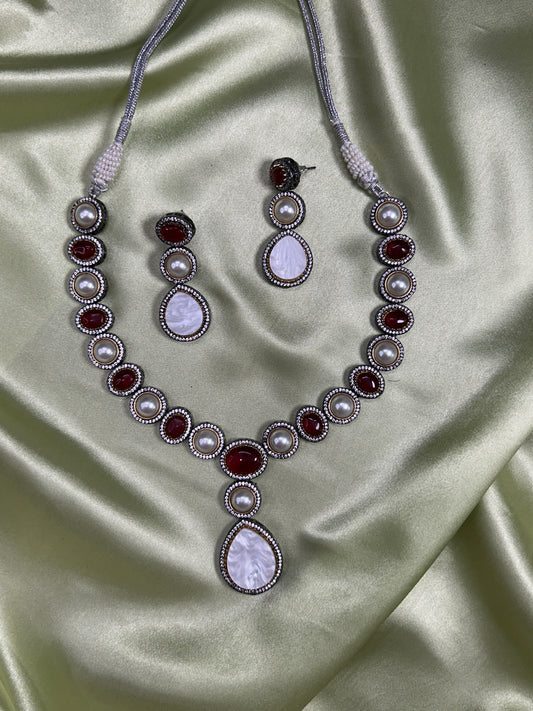 EMERALD & PEARL VICTORIAN NECKLACE SET