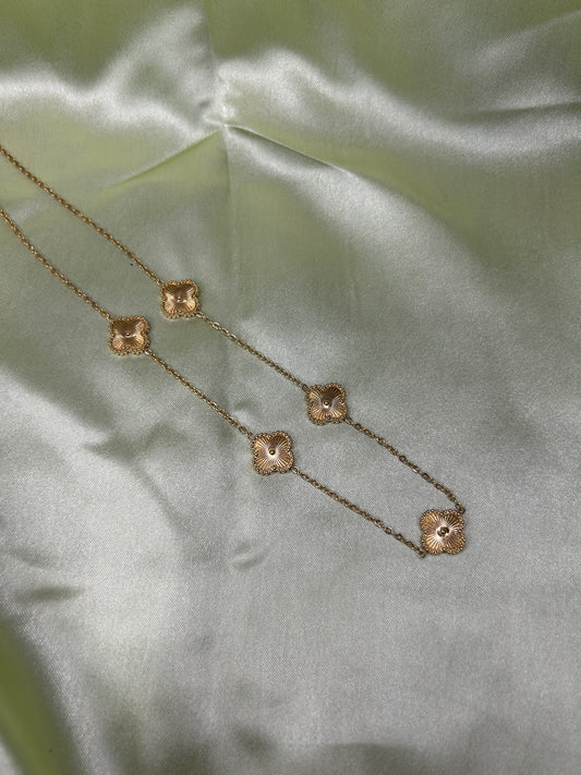 Gold polished Clover Chain