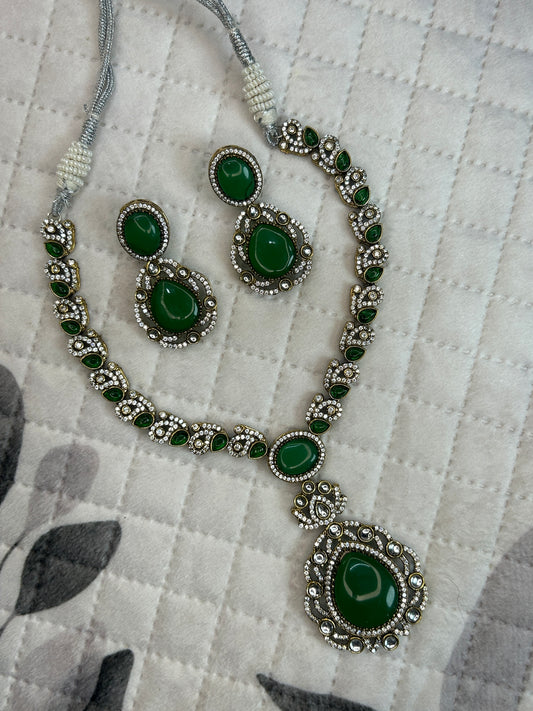 Antique styled Necklace Set with Drop Pearl Pendant