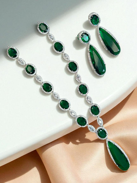 Monalisa Stone Pendant Set Adorned with Sparkling American Diamonds