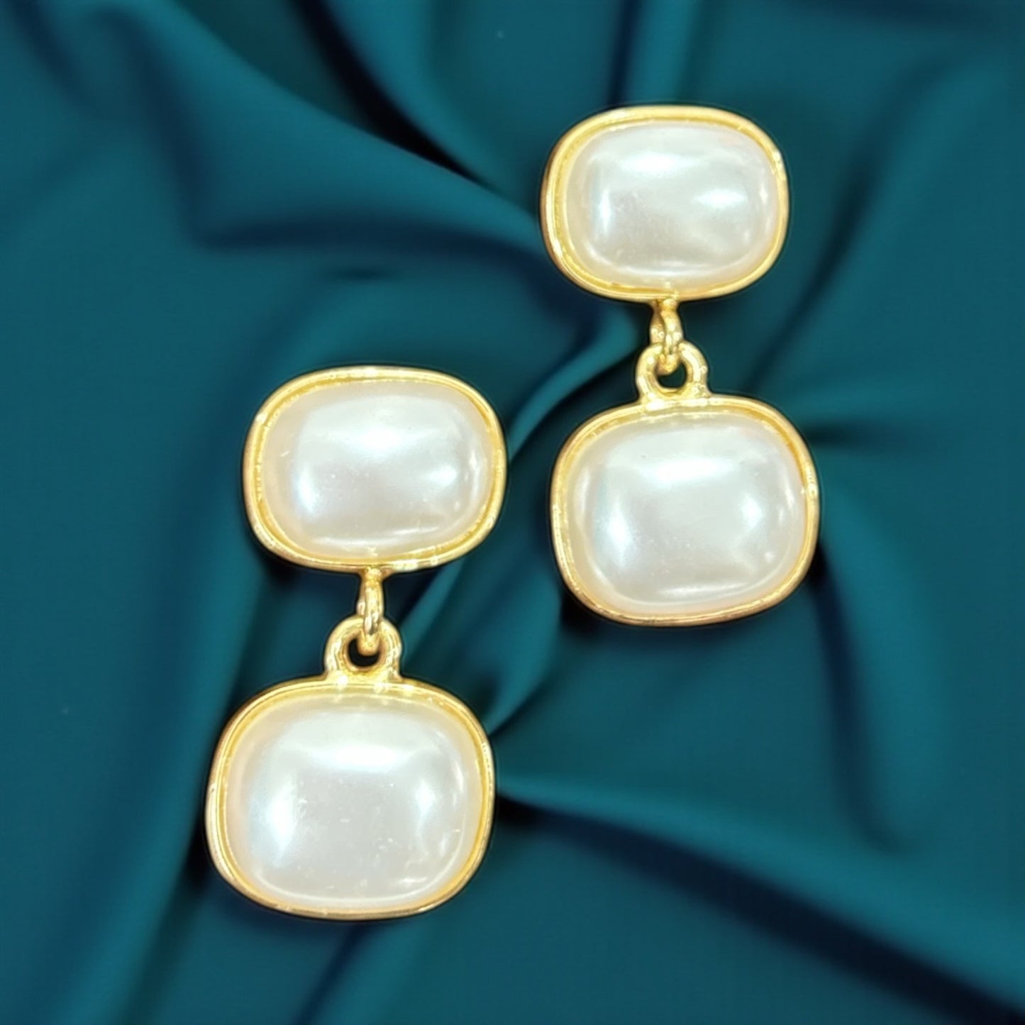 two-tiered Pearl Anti-Tarnish Earrings