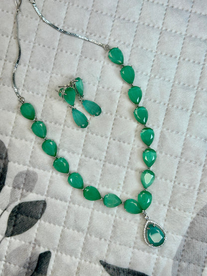 Emerald Teardrop Luxury Statement Necklace & Earring Set
