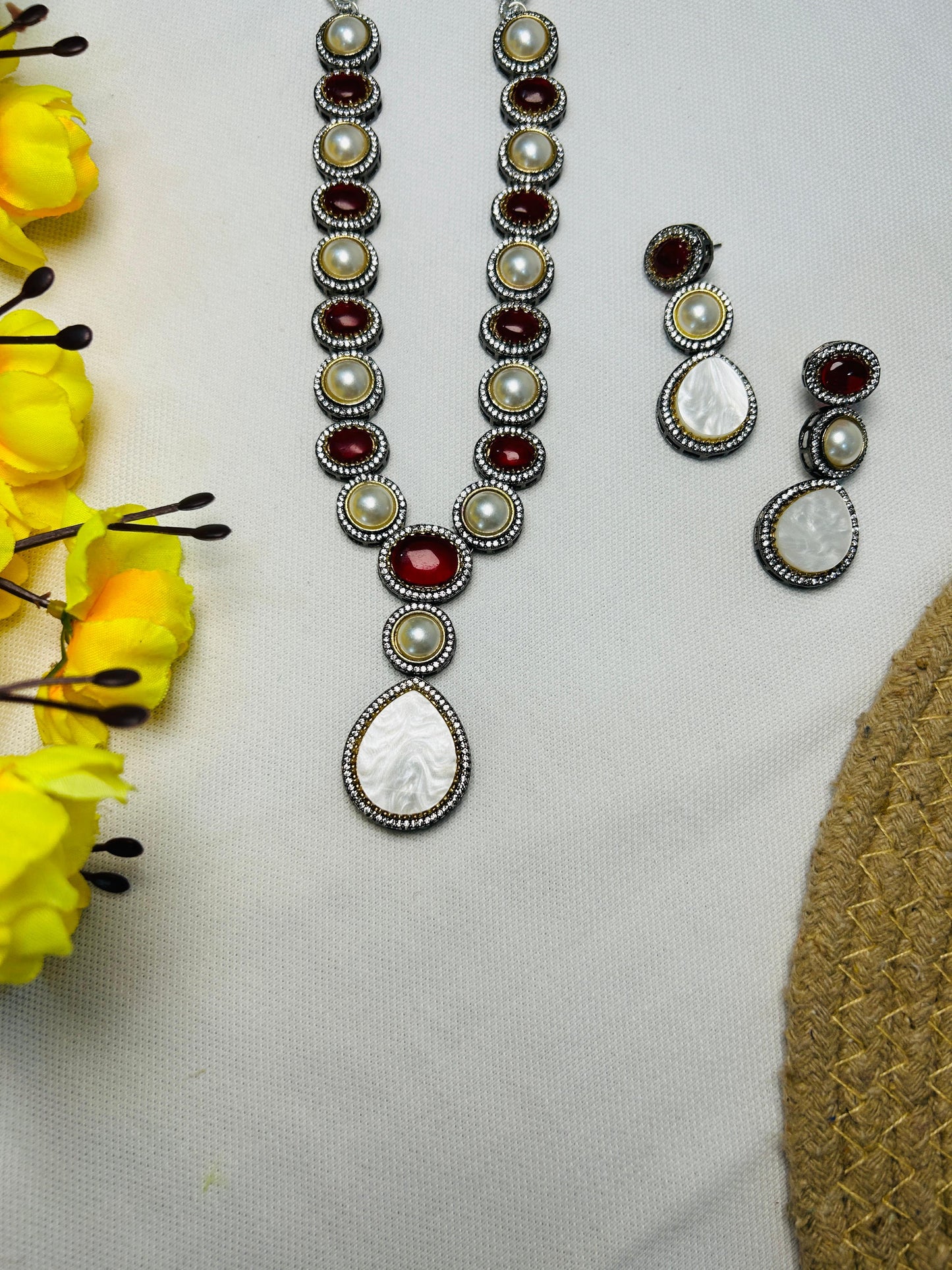 EMERALD & PEARL VICTORIAN NECKLACE SET